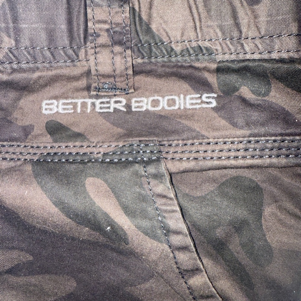 BETTER BODIES Camouflage Pants